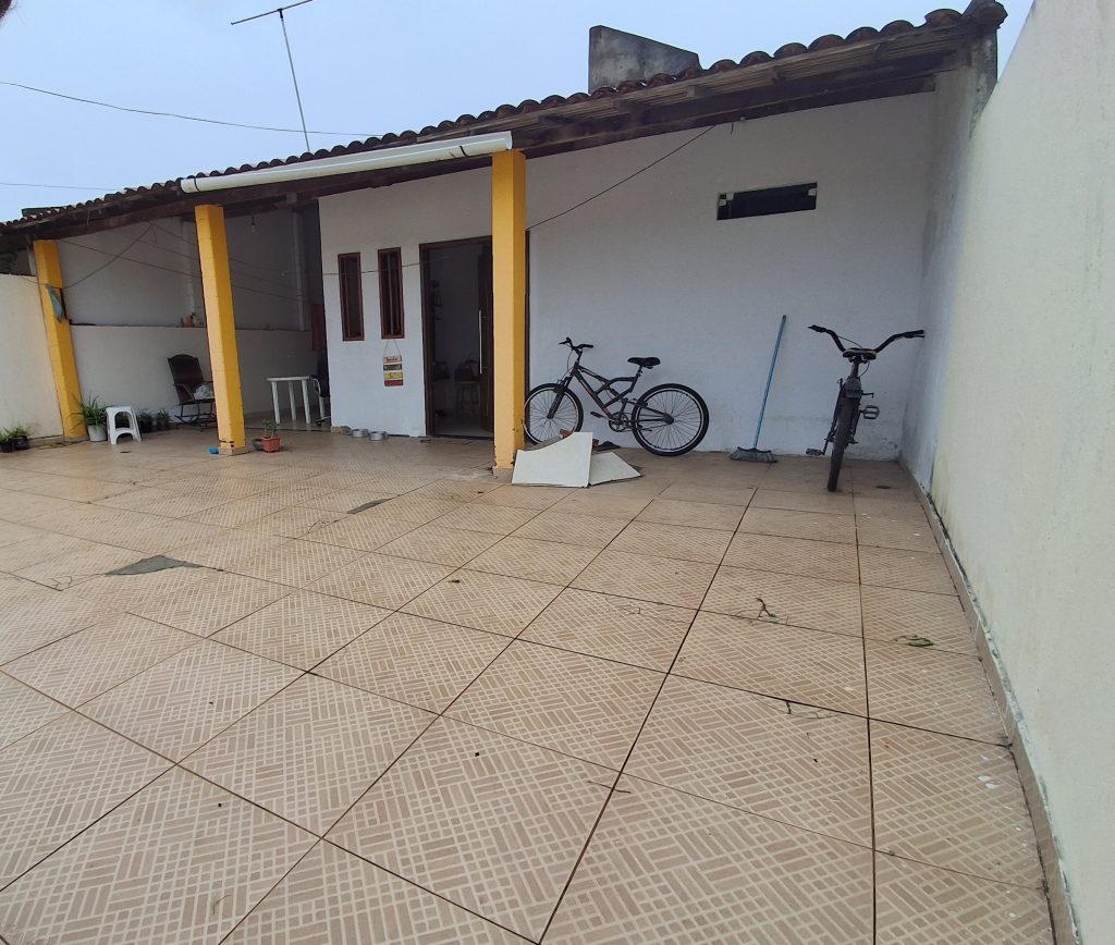 Casa com 3 quartos na aruana –  venda