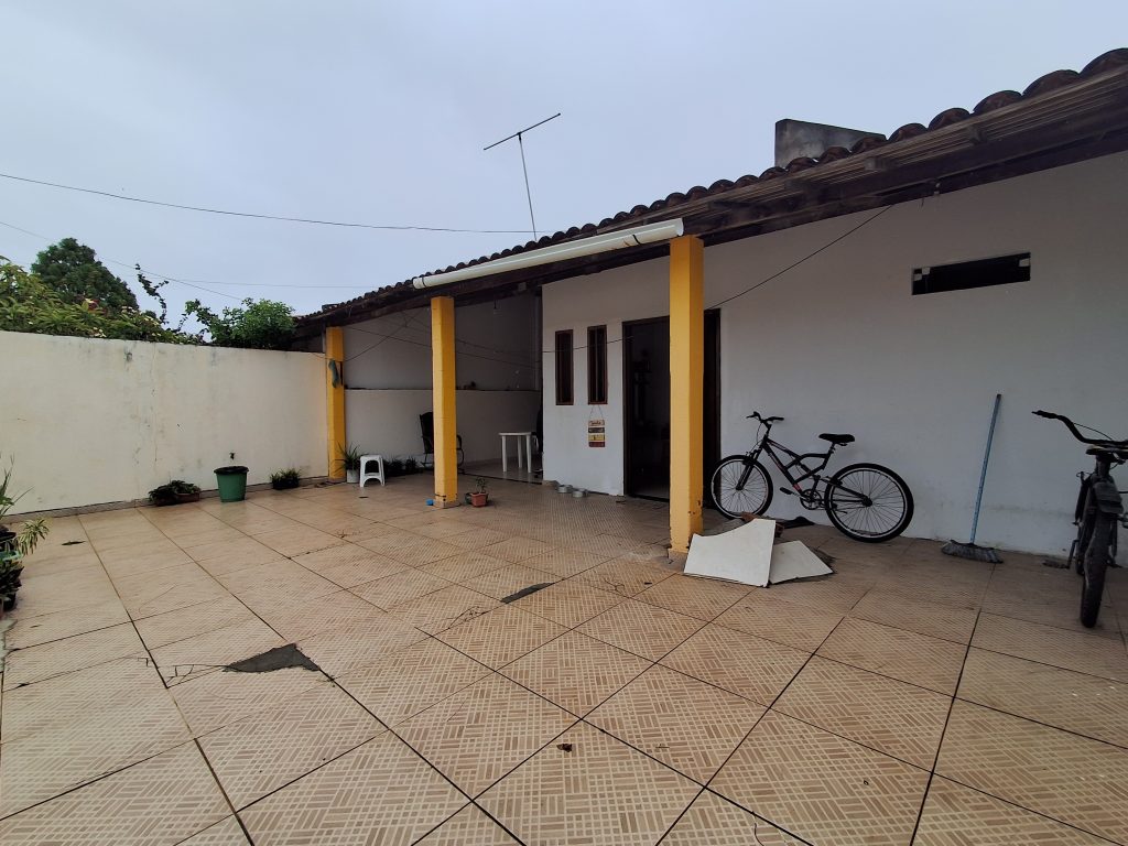 Casa com 3 quartos na aruana –  venda