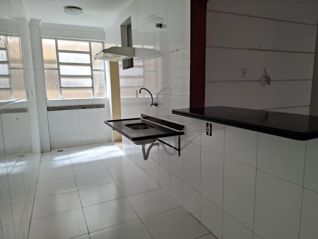 Apartamento á venda com 3 quartos no Luzia