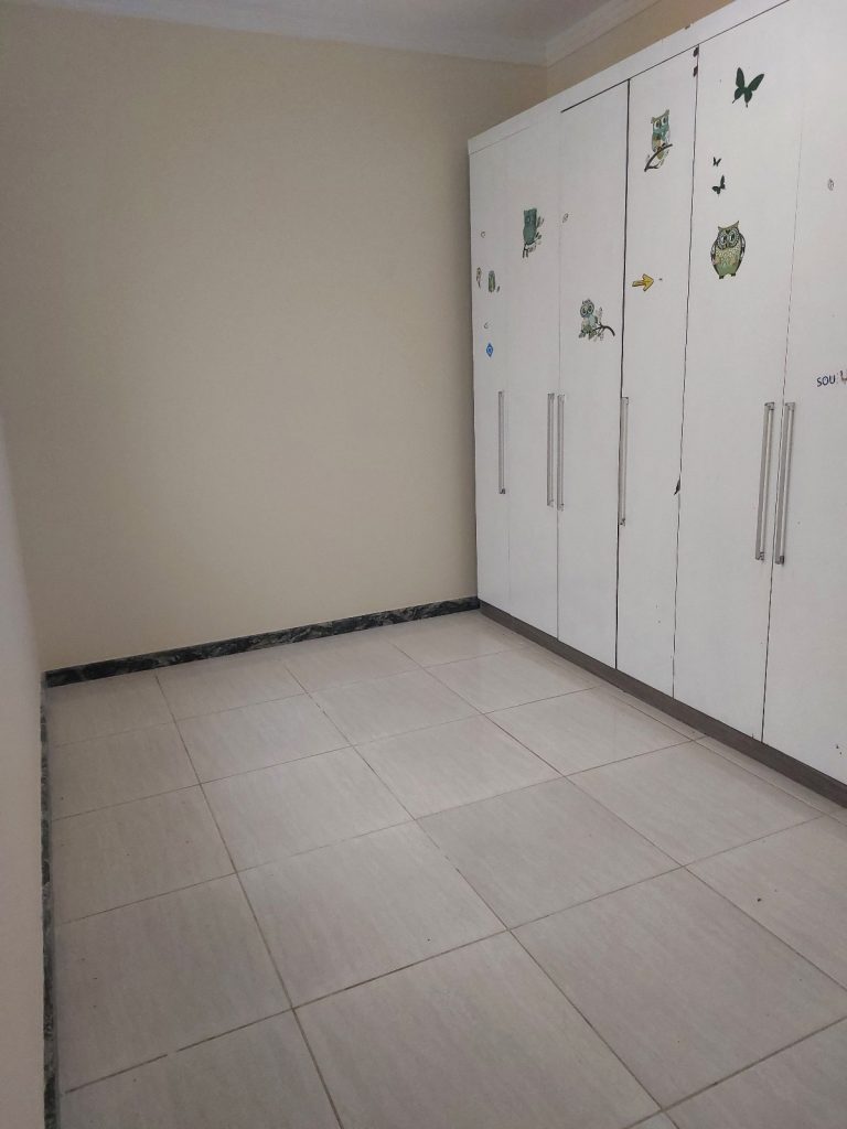 Casa com 3 quartos, á venda na Atalaia.