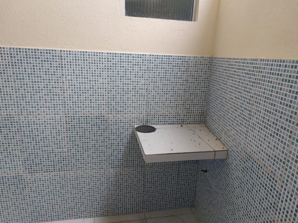 Casa com 3 quartos, á venda na Atalaia.