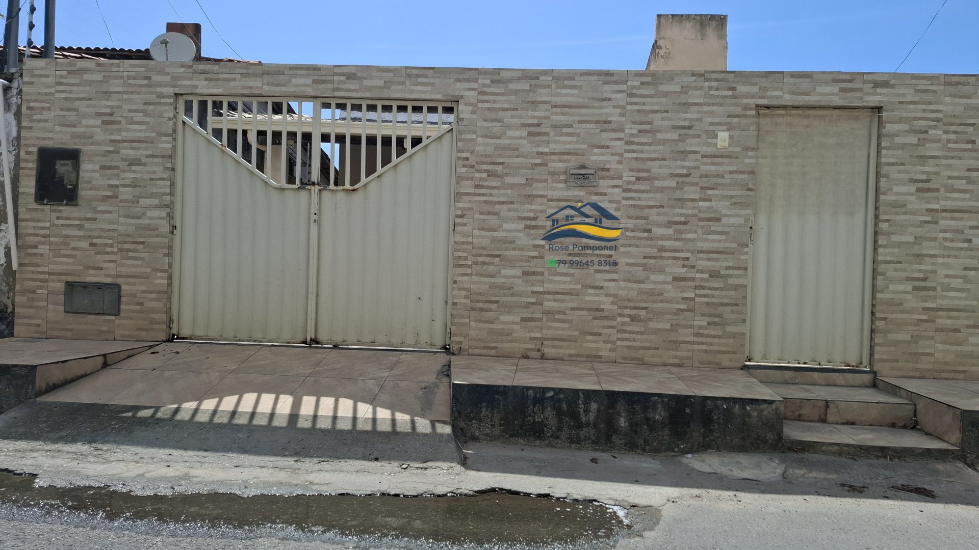 Casa com 3 quartos à venda na Aruana