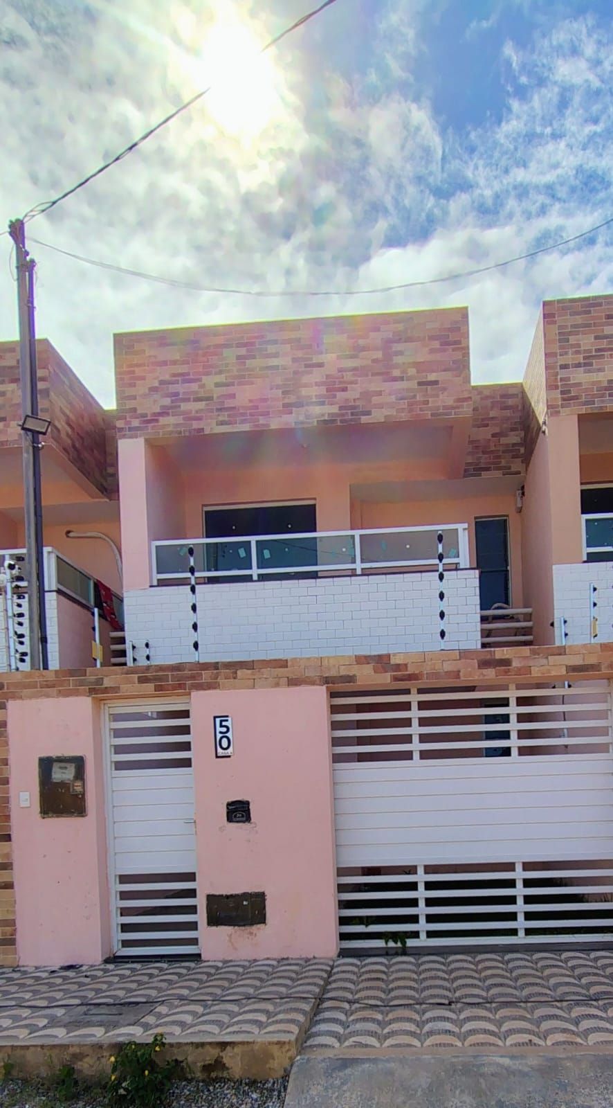 Casa nova, duplex com vista pro Rio, 3 quartos, 2 suítes