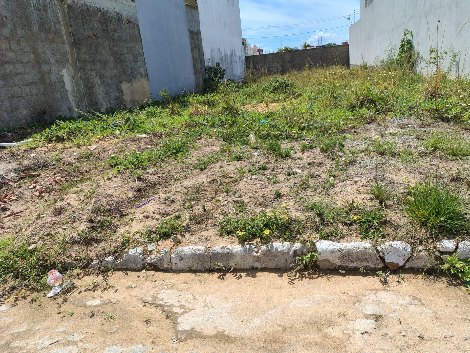 Lote na Aruana 270m² – Lot. Aquários 2